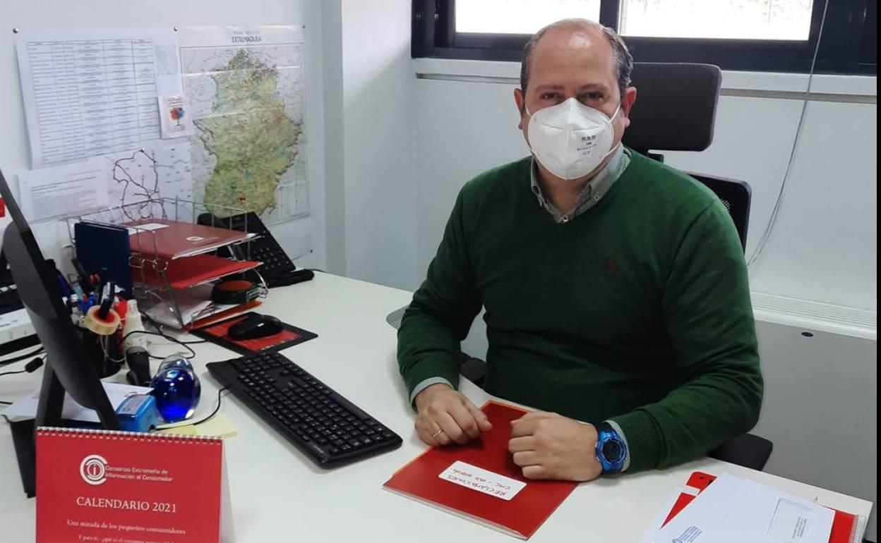 Óscar Antonio Jiménez Escaso es el asesor jurídico de este centro 