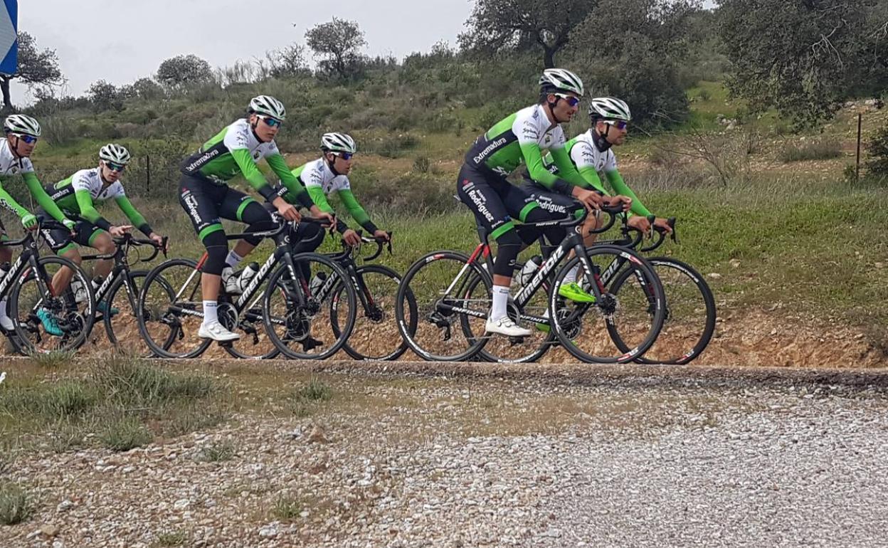 Entrenamiento durante la concentración en Zafra del equipo 