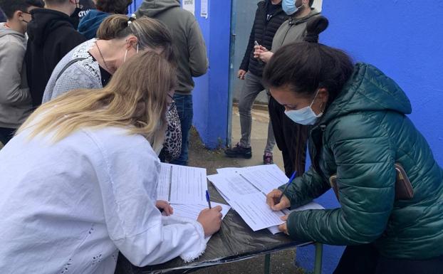 Los socios votaron el posible cambio de nombre del club 