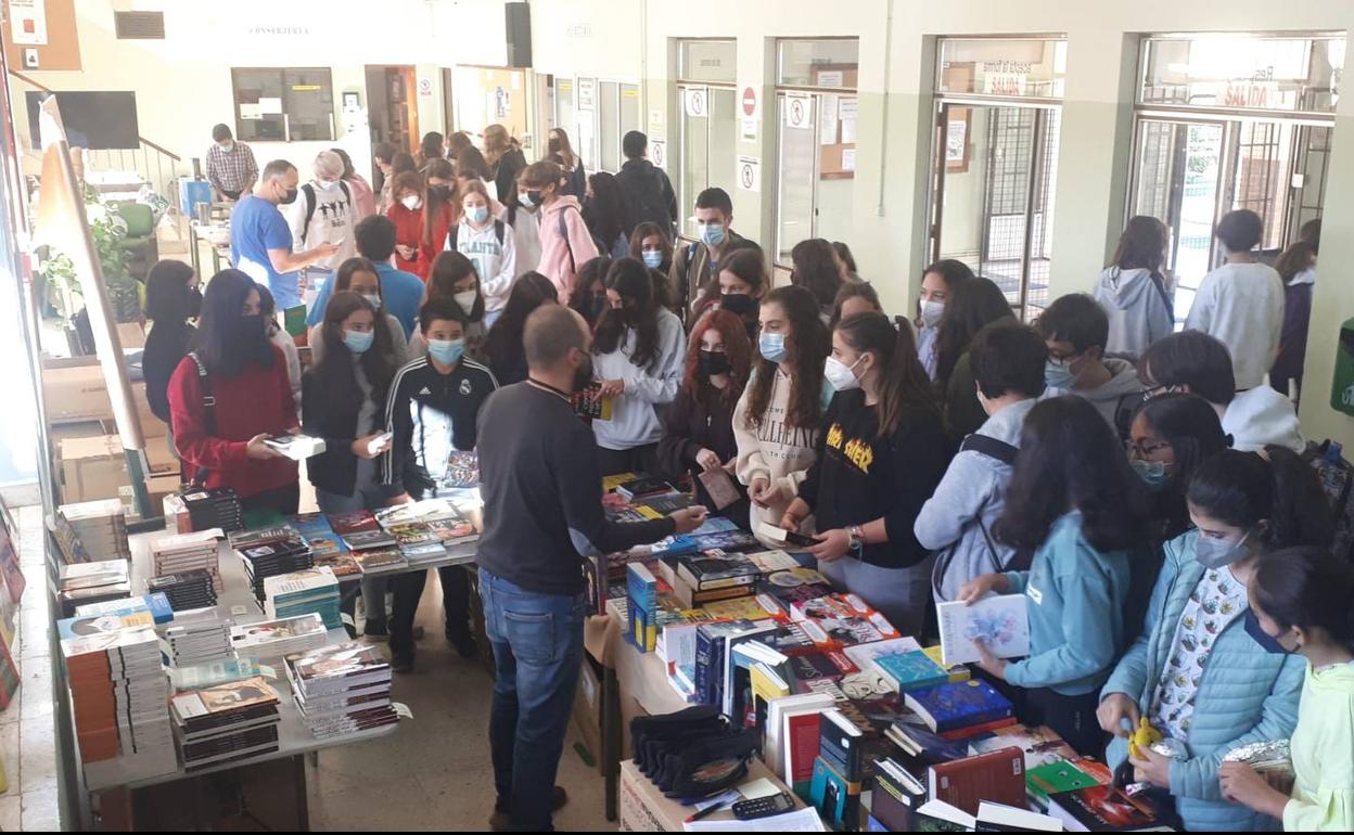 Feria del libro en el instituto 