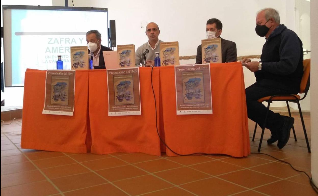 Un momento de la presentación del libro 