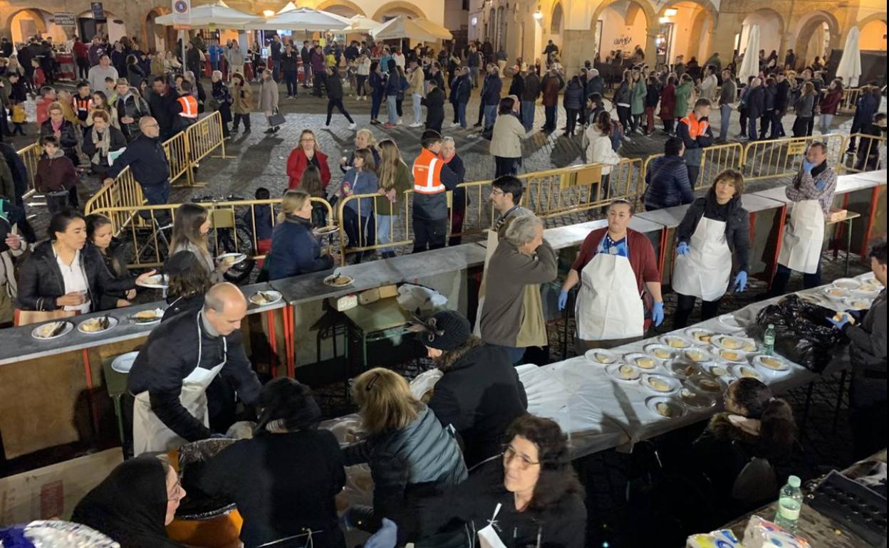Degustación de sardinas el martes de carnaval en 2020 