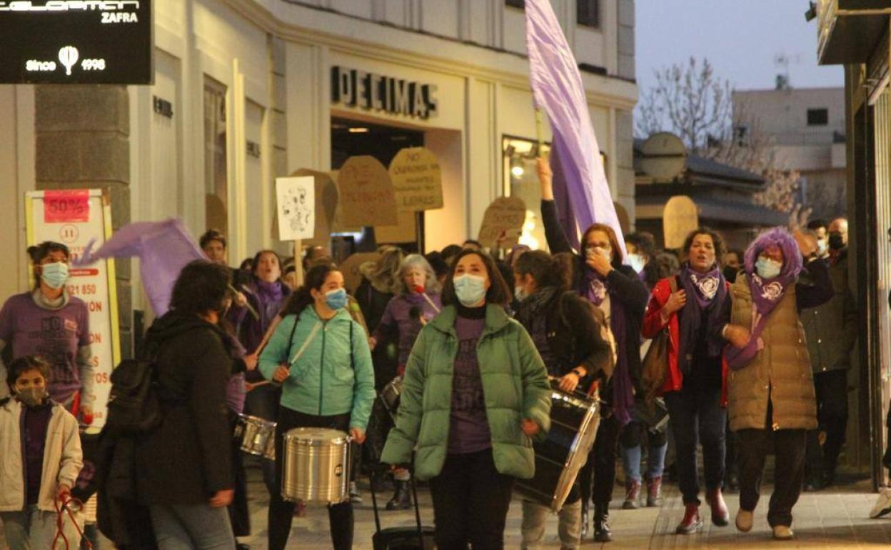 La marcha convocada por Zafra violeta por la tarde 