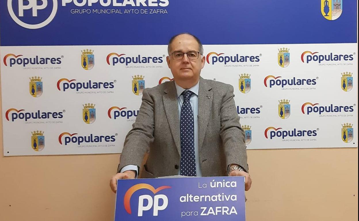 Juan CArlos Fernández durante la rueda de prensa 