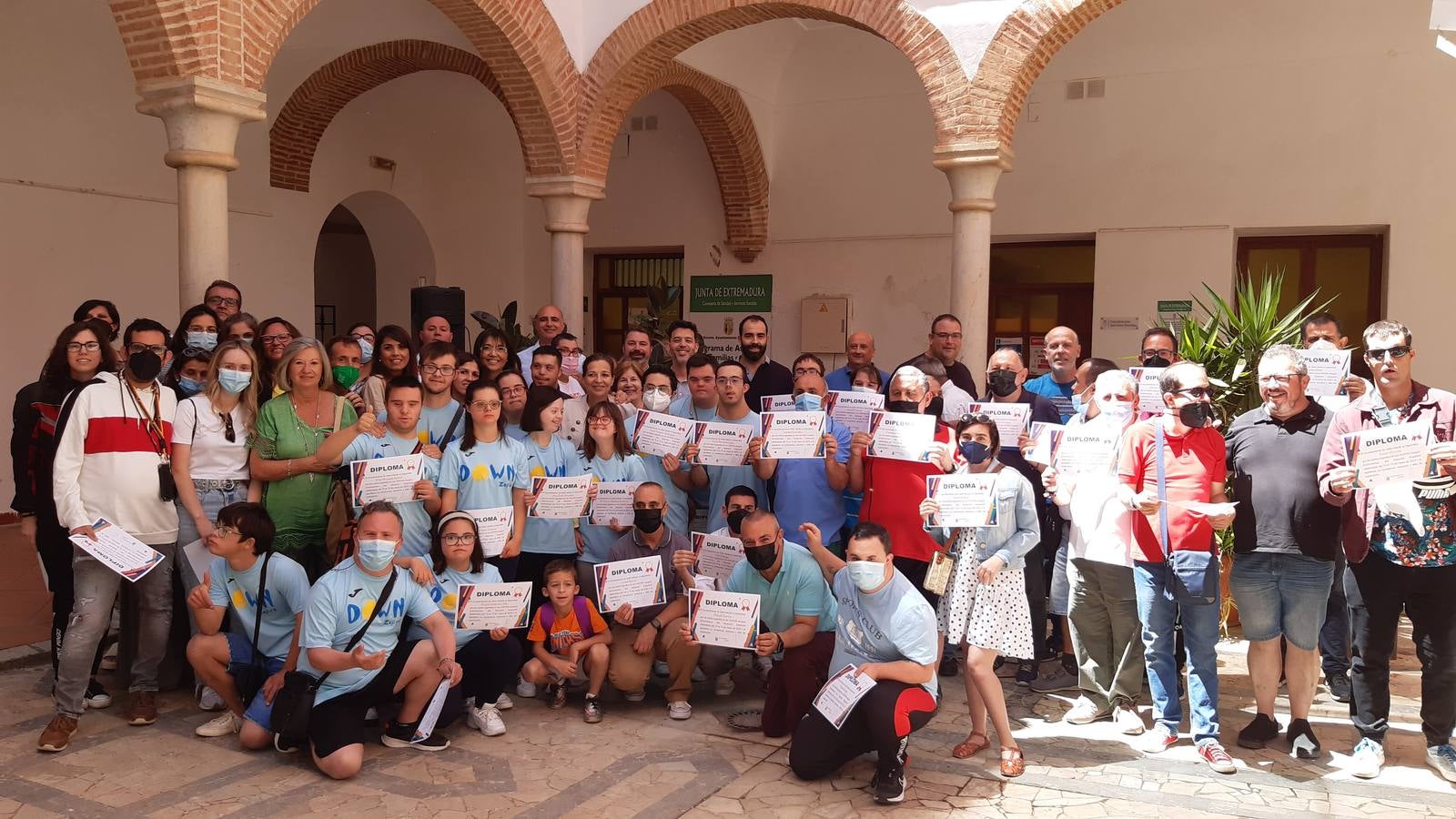 Foto de familia del homenaje 