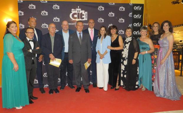 Foto de familia antes de iniciarse la gala 