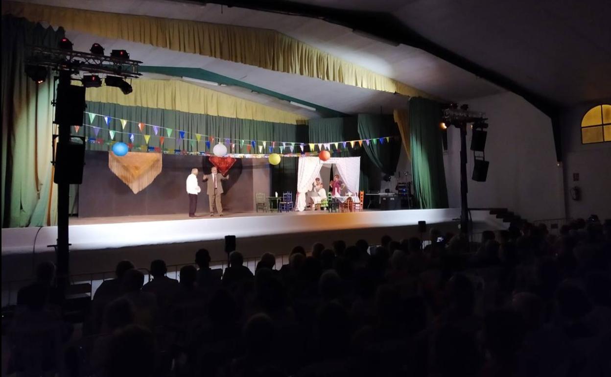 Semos Asina deleitó al público con sus 'Entremeses y Sainetes'