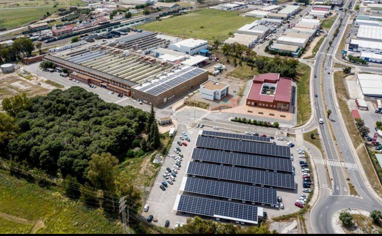 Primera fase de la instalación de la planta fotovoltaica 