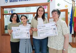 María Veróz, ganadora concurso, Eva Sánchez, coordinadora Borealis ASMI, Inma García, promotora concurso, y Guadalupe García, coordinadora ONG Korima
