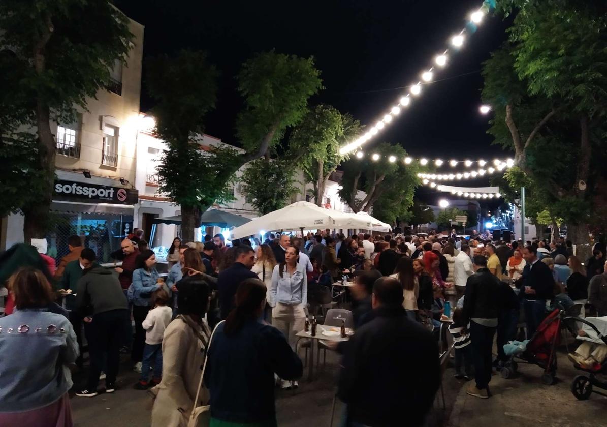 Ambiente en la velada de la calle Ancha