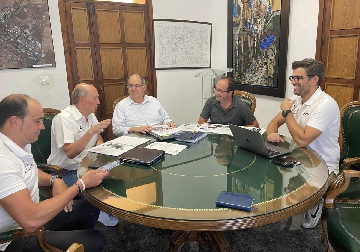 El Bicicletas Rodríguez Extremadura seguirá contando en 2024 con el apoyo del Ayuntamiento