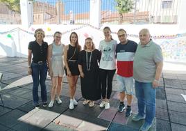 Los monitores junto con los concejales en la clausura