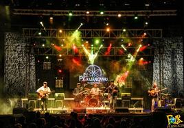 El grupo folk en concierto
