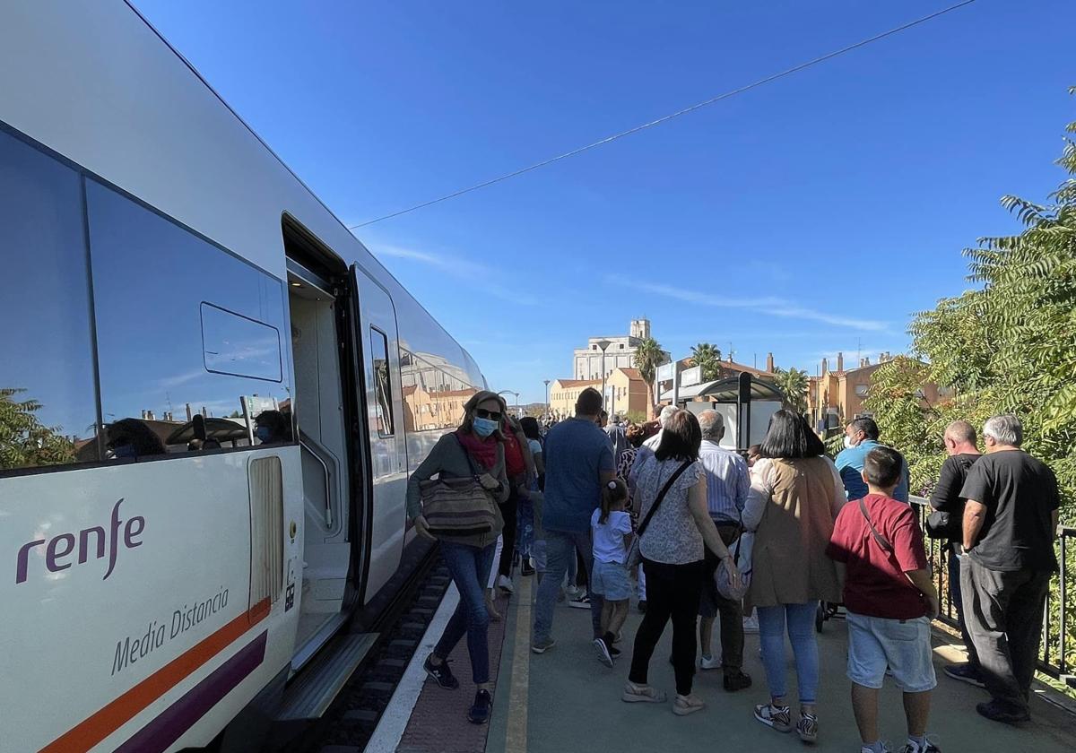Casi 10.000 viajeros hicieron uso del dispositivo especial de trenes de Renfe para la Feria Internacional Ganadera