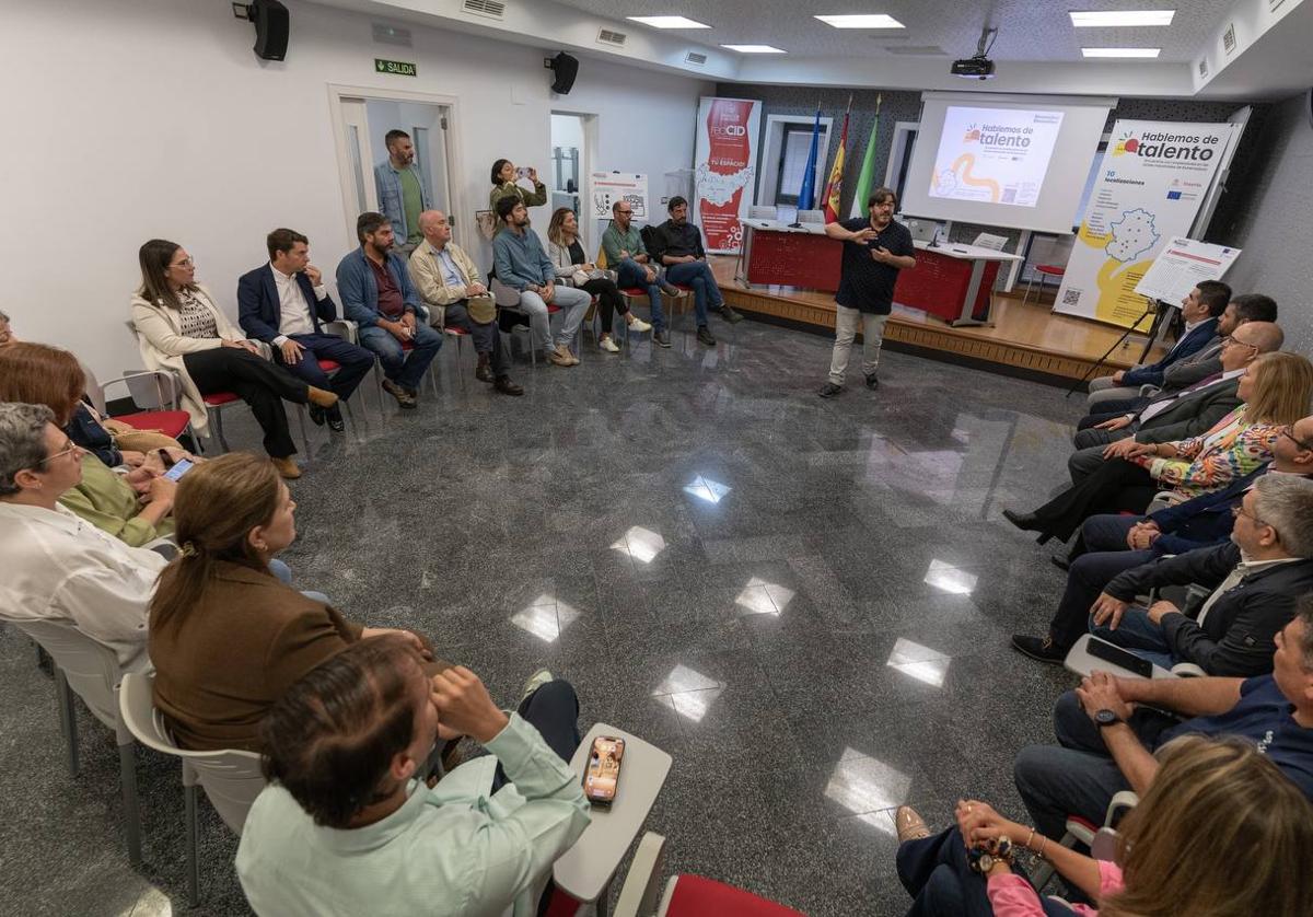 Celebrada una jornada para promover la incorporación laboral de personas con discapacidad en la comarca