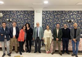 El jurado del premio junto al alcalde y el concejal