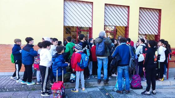 Los alumnos del Juan XXIII no faltan a su cita con los usuarios de la residencia de mayores