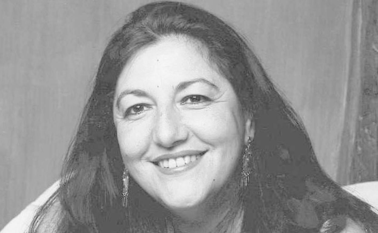 José Alfonso Romero P. Seguin dedica su poema 'Paloma funámbula' a Dulce Chacón y Zafra