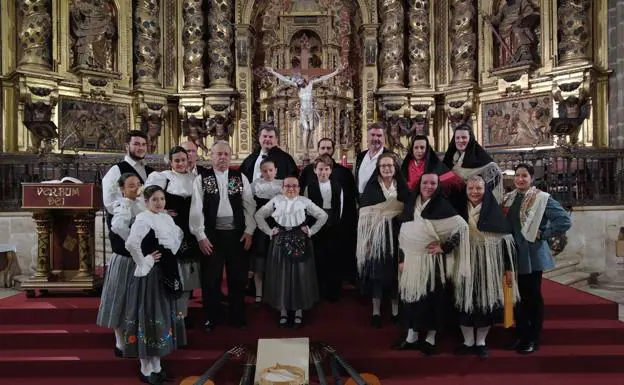 Miembros del coro de El Castellar 
