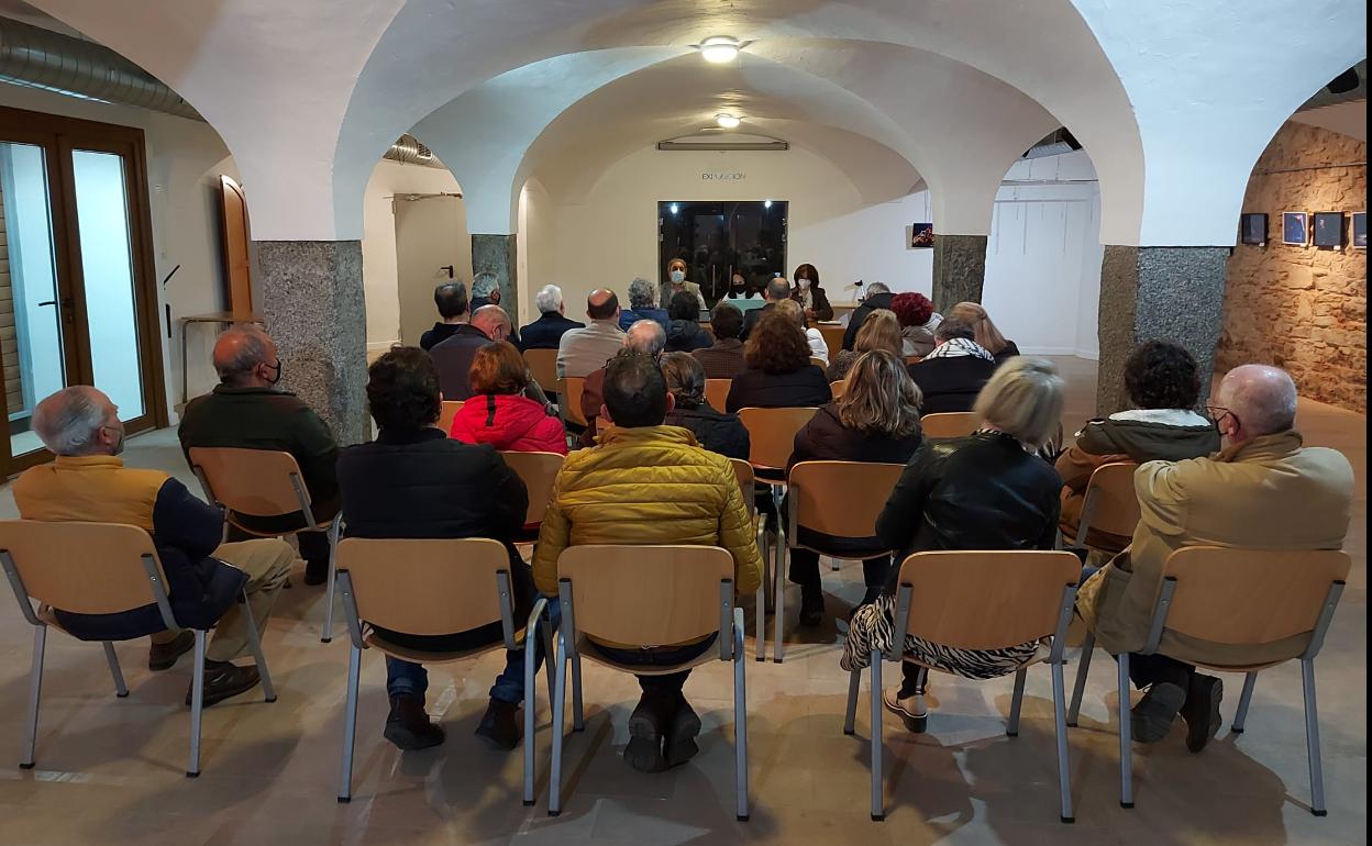 La Asociación para la Recuperación de la Memoria Histórica triplica en un año su número de socios
