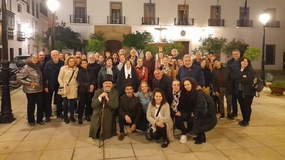 Un total de 52 personas disfrutaron y conocieron 'Los misterios del Camino'
