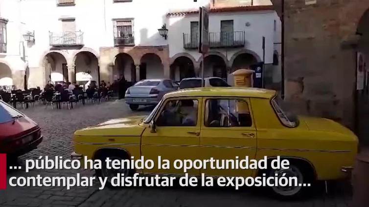 Unos 60 vehículos clásicos participan en la nueva ruta de Vespaclásicos Zafra