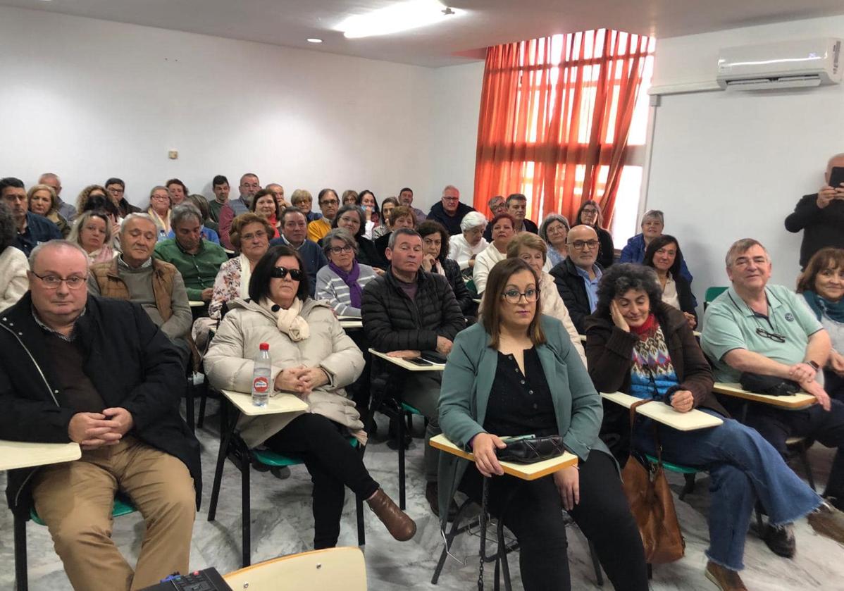 La asociación 'Por ellos' se presenta en Zafra para apoyar a padres y madres que han perdido a sus hijos
