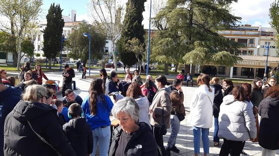 Apnasurex conmemoró el Día Mundial de Concienciación del Autismo en la Plaza de España