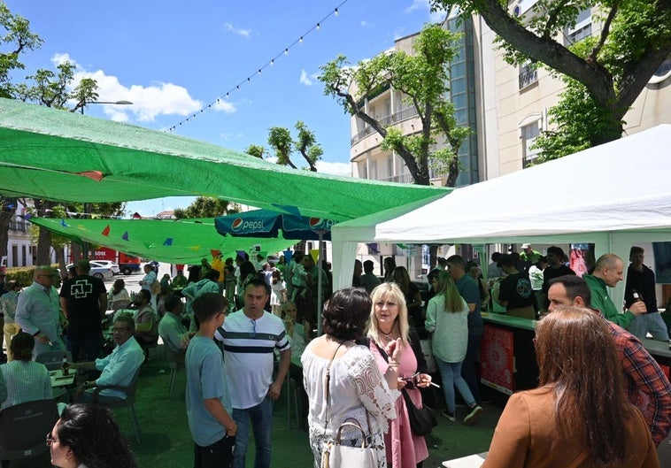 Un momento de la fiesta en la calle Ancha