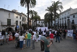 El evento del Jamón solidario en la plaza