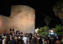 La veleda junto al Arco del Cubo congregó a un numeroso público