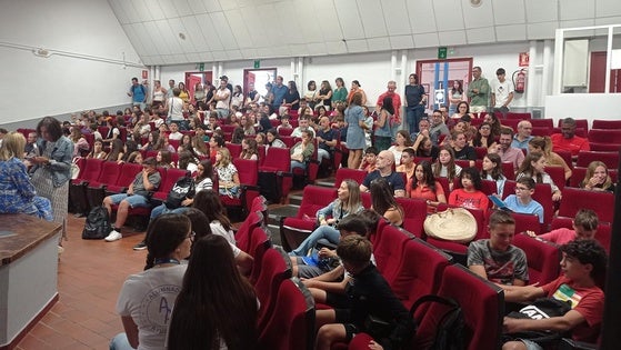 El curso en los institutos comenzó con unos 1930 alumnos matriculados