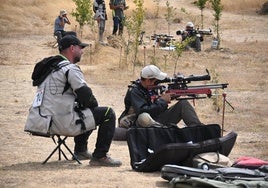 Algunos de los tiradores durante el campeonato