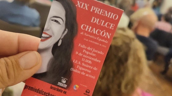 El jurado popular del XIX Premio Dulce Chacón decide este sábado su voto