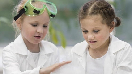 Fundación CB organiza actividades para el público infantil en Santa Marina