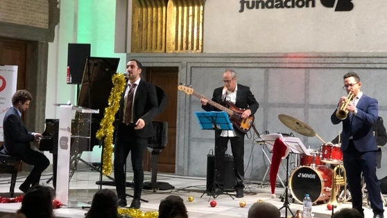 El grupo American Jazz Collective llenó de música navideña Santa Marina