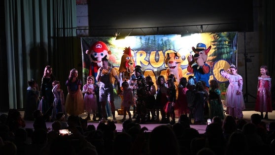 Cientos de pequeños y sus familiares disfrutaron del Carnaval Infantil