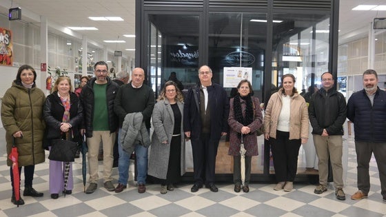 El Ayuntamiento continúa conmemorando el 8M en el Mercado de Abastos