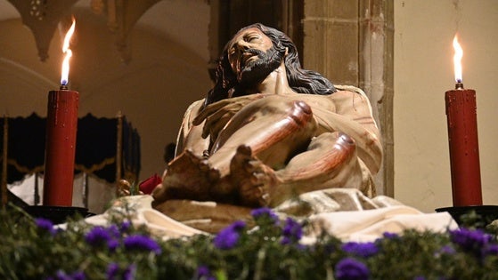 La procesión del Santo Entierro y La Soledad preparados para emocionar en el Viernes Santo