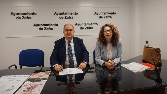 Los escritores locales y la dinamización de la lectura protagonizan la Feria del Libro