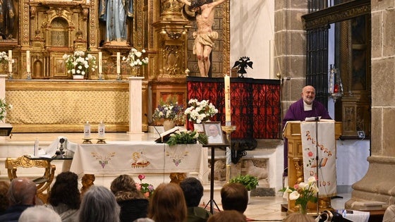 Zafra se despidió del Papa Francisco con una Misa Funeral en su memoria