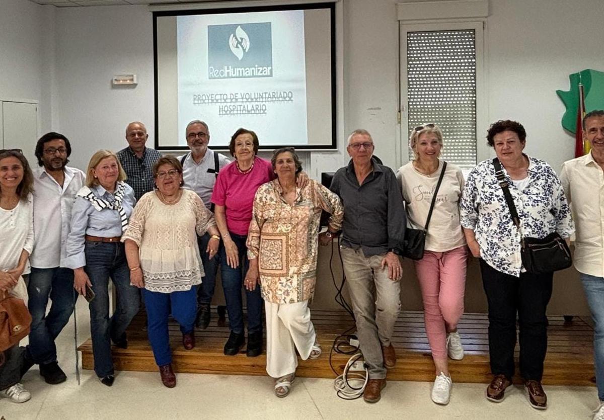La Red Humanizar del hospital celebra su primera reunión con el grupo de visitadores de enfermos