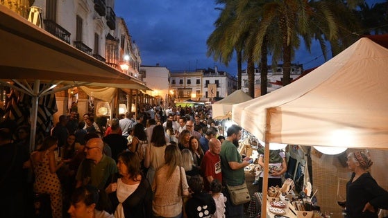El Mercado del Siglo de Oro potencia los talleres de artesanía con la demostración de actividades en vivo
