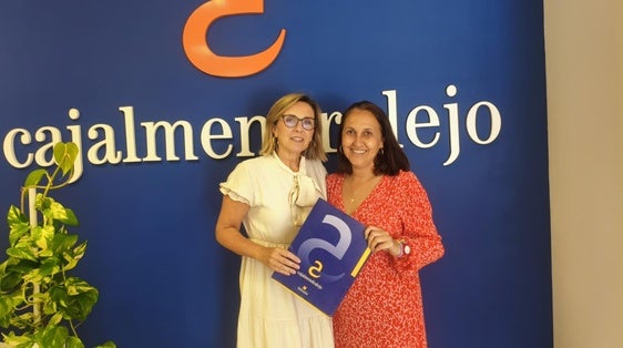 Zafra Solidaria recibe 4000 euros de Caja Almendralejo para la atención integral a personas desfavorecidas
