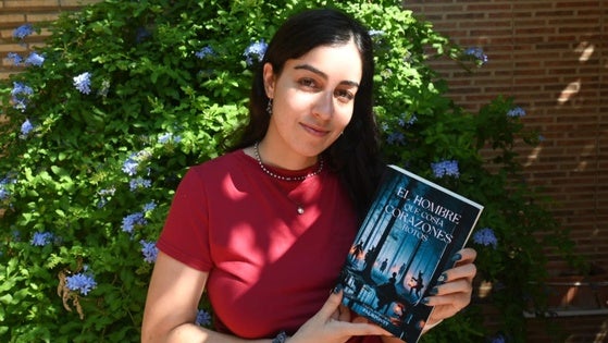 'El hombre que cosía corazones rotos', la nueva novela de la zafrense Raquel Pons
