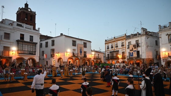 De la Luna al Fuego nominada a los Premios de los lectores +Historia de National Geographic