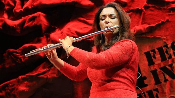Ostalinda Suárez gana el segundo premio como instrumentista del Festival Internacional de Cante de Minas