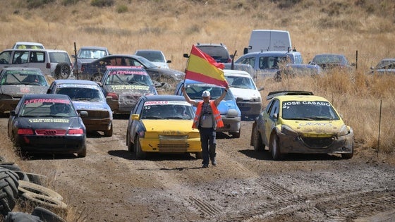 El Autocross volvió al circuito de El Castellar en vísperas de la Feria de San Miguel