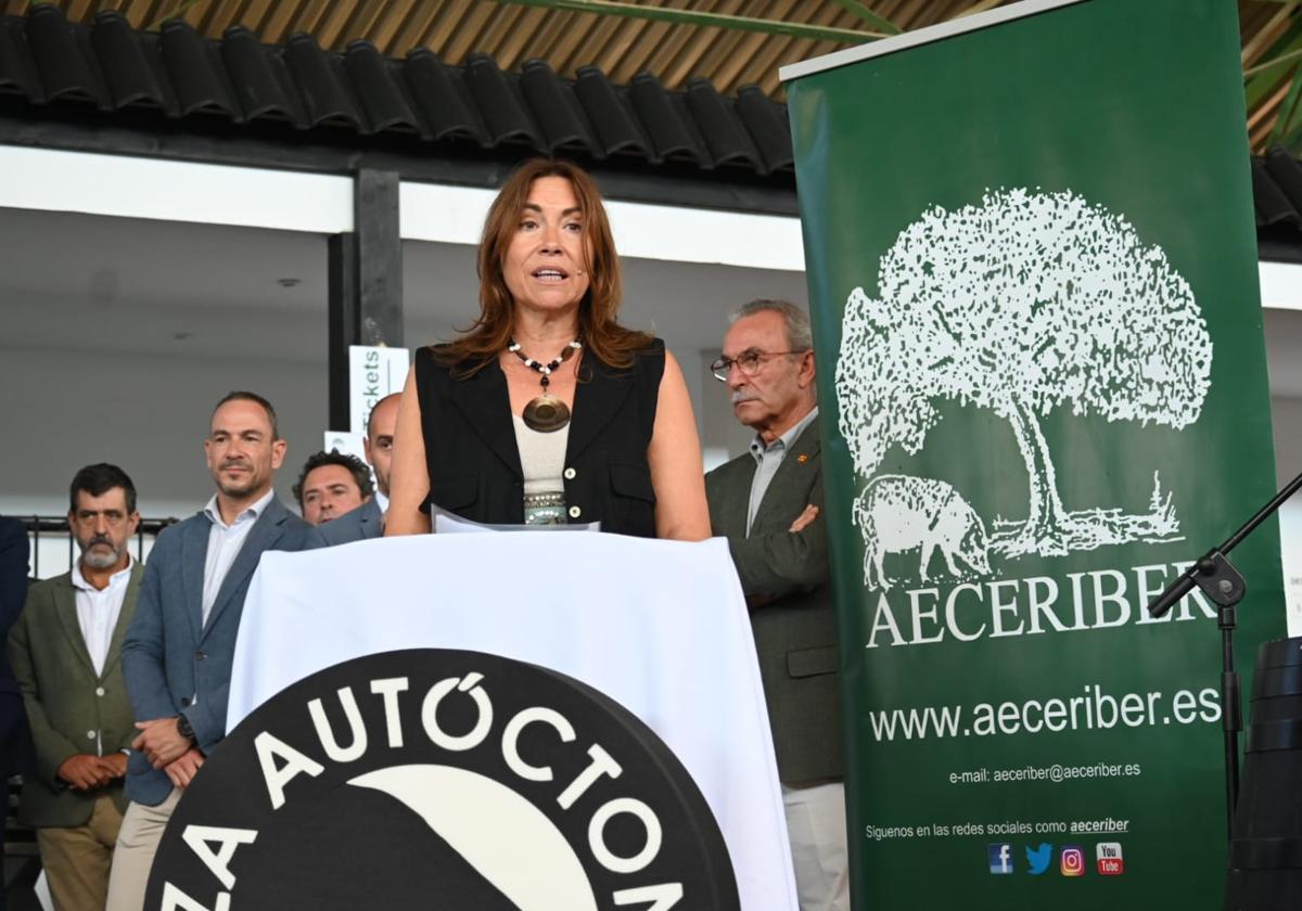 Lucía Maesso, presidenta de Aeceriber durante la entrega