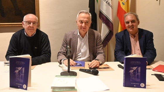 Luis Caballero presentó su investigación sobre la familia zafrense Álvarez Guerra
